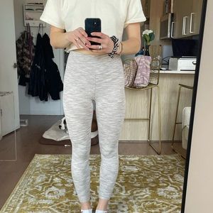 Outdoor voices flow leggings